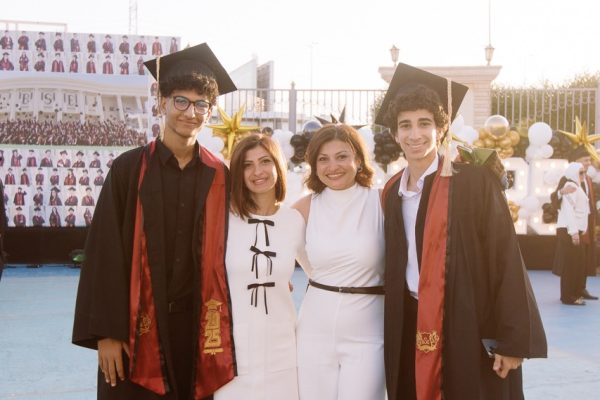 GRAD 2025103