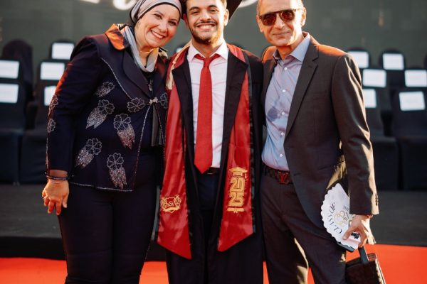 GRAD 2025130
