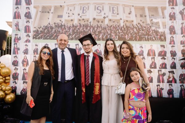 GRAD 2025164