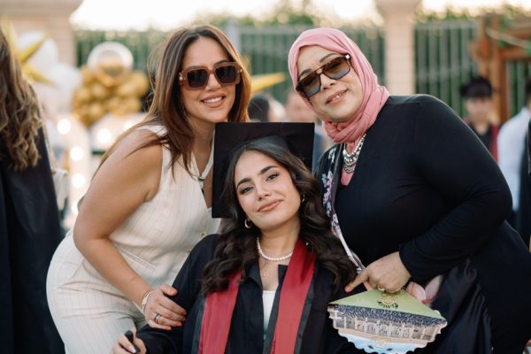 GRAD 2025174