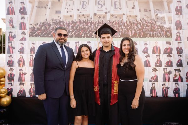 GRAD 2025176