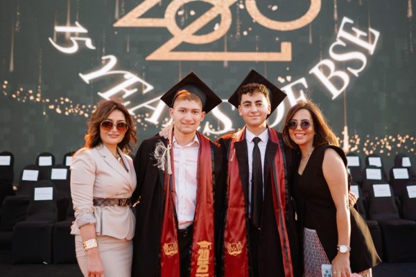 GRAD 2025196