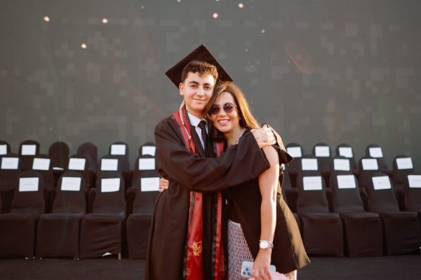 GRAD 2025198