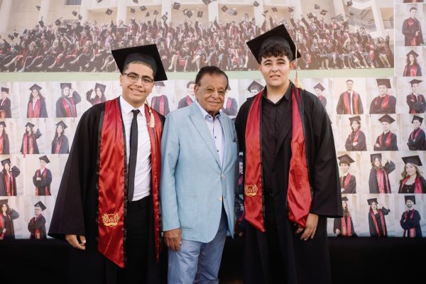 GRAD 2025208