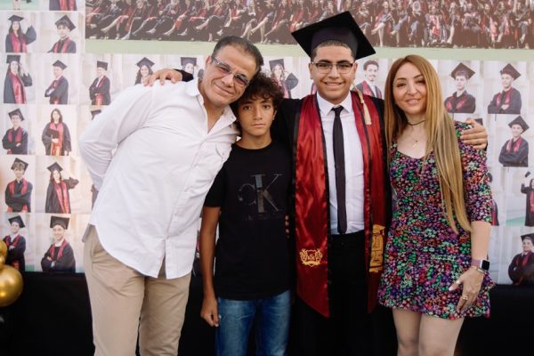 GRAD 2025215