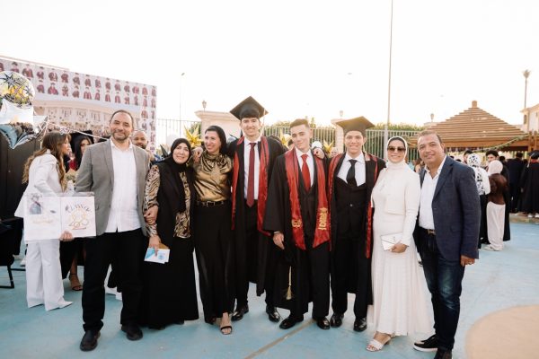 GRAD 2025243