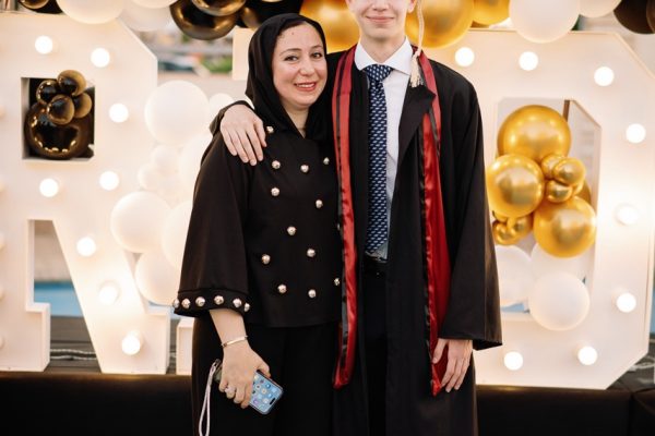 GRAD 2025271