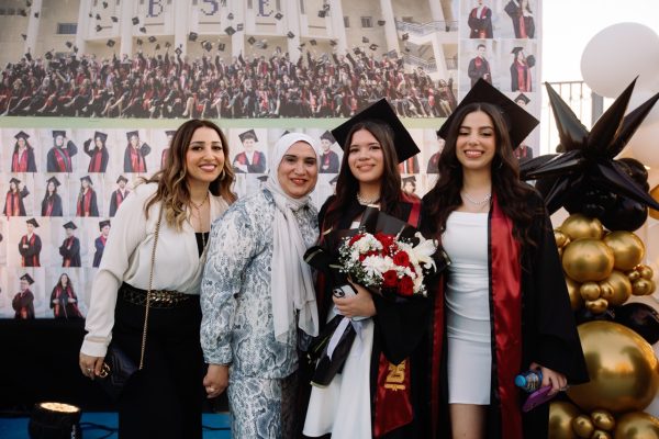 GRAD 2025274
