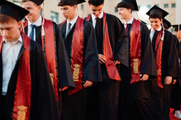 GRAD 2025313