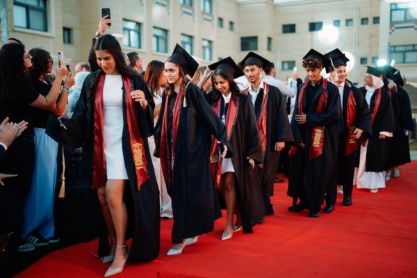 GRAD 2025324