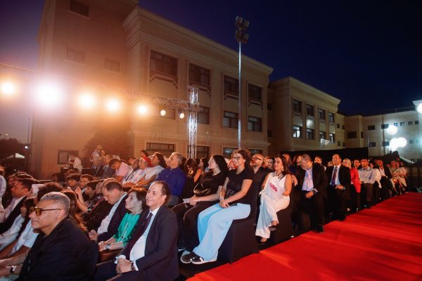 GRAD 2025437