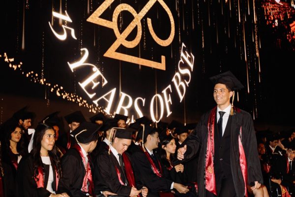 GRAD 2025458