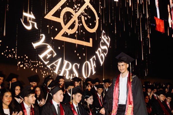 GRAD 2025466