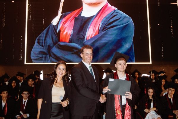 GRAD 2025495