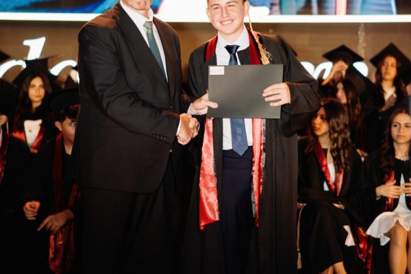 GRAD 2025496