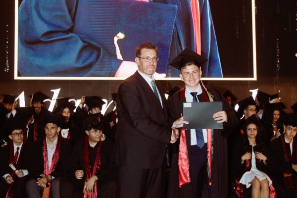 GRAD 2025497