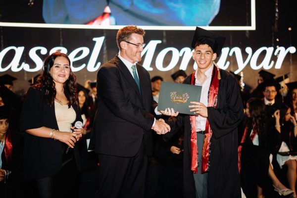 GRAD 2025545