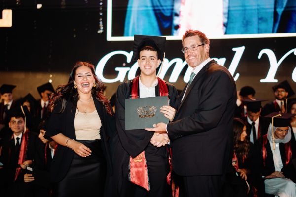 GRAD 2025562
