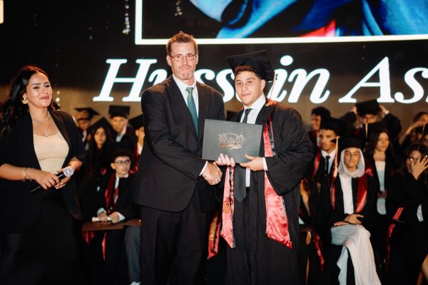 GRAD 2025585