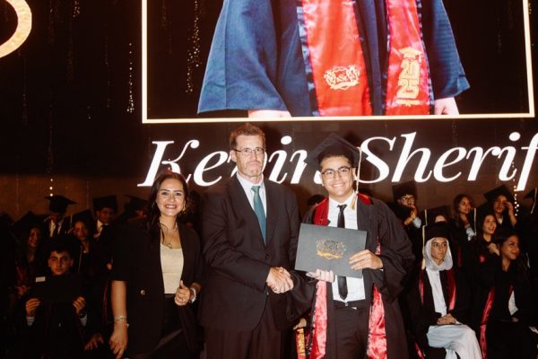 GRAD 2025606