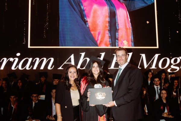 GRAD 2025633