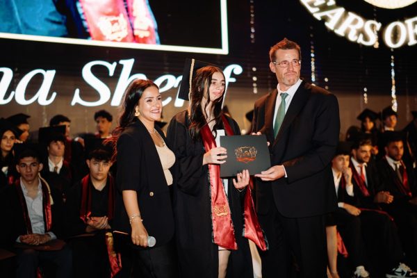 GRAD 2025642