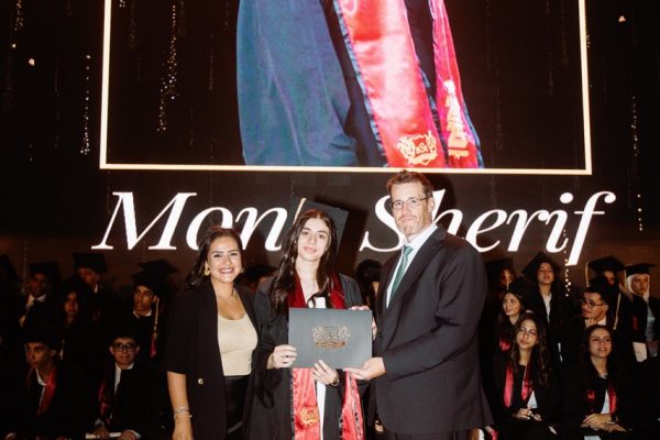 GRAD 2025643
