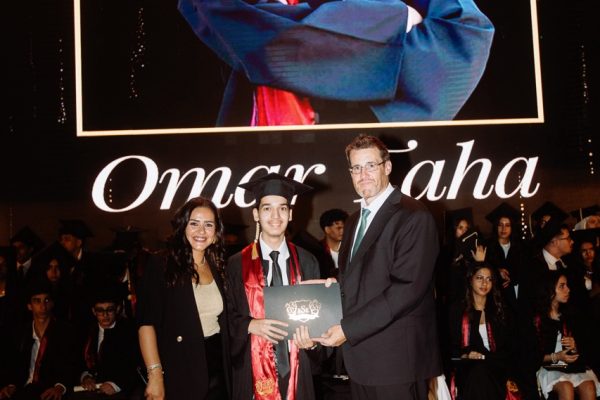 GRAD 2025658