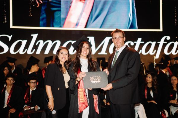 GRAD 2025689